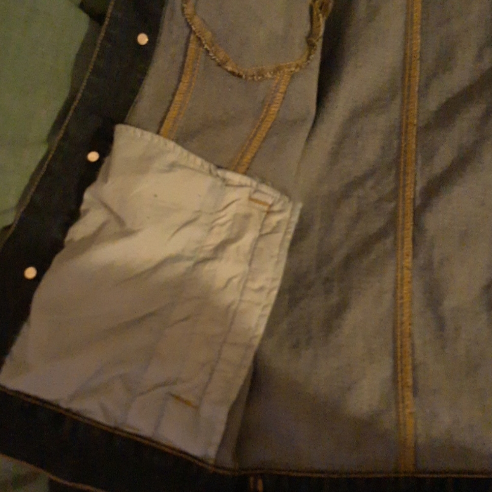Jean jacket - Picture 2 of 3